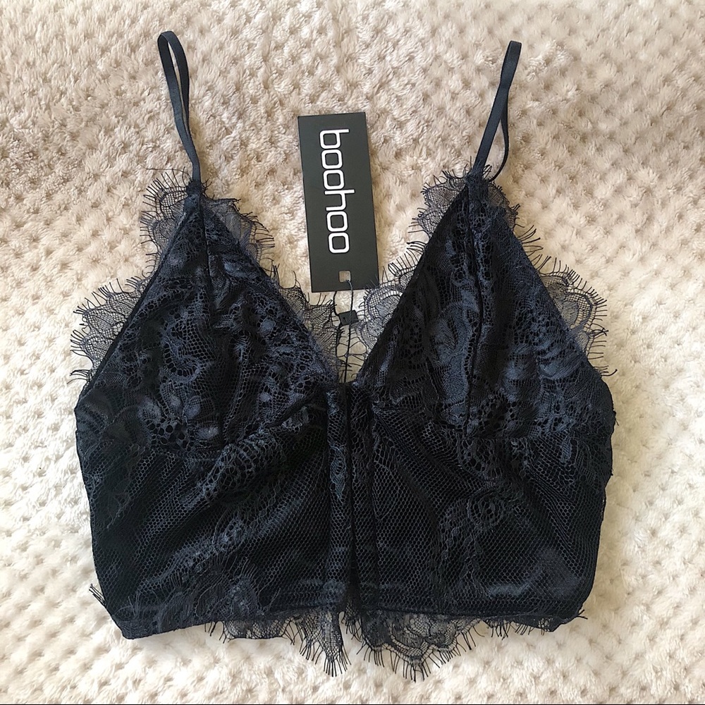 Boohoo black lace crop top